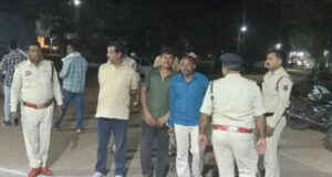 अवैध अफीम की खेती का खुलासा: :YouTube से सीखा कैसे करते हैं अफीम की खेती,आरोपी विकास के मोबाइल में मिले सैकड़ों VIDEO….