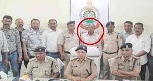 बालोद: पत्नी की हत्या कर गुमराह करता रहा पति, पुलिस ने सुलझाई अंधे कत्ल की गुत्थी…