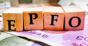पीएफ खाते में ब्याज नहीं दिख रहा? घबराएं नहीं, जानिए कब आएगा पैसा!