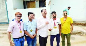 अक्षांश का राष्ट्रीय खेलो इंडिया मास्टर स्वीमिंग प्रतियोगिता में चयन..