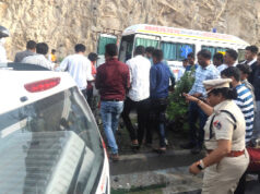 शहर के मोबाइल व्यवसायी की कार का देवरी के पास जबरदस्त एक्सीडेंट…