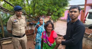 बारिश में भीगती 75 वर्षीय बेसहारा वृद्धा को बसंतपुर पुलिस ने पहनाई नई साड़ी, सकुशल पहुंचाया घर…