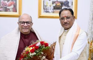 मुख्यमंत्री श्री विष्णुदेव साय से निर्माता-निर्देशक डॉ. चंद्रप्रकाश द्विवेदी ने की सौजन्य मुलाकात