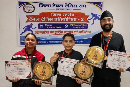 जिला स्तरीय टेबल टेनिस प्रतियोगिता-सुरेंद्र सिंह बग्गा, अभिज्ञा कनौजे व समृद्ध गुप्ता बने चैंपियन…
