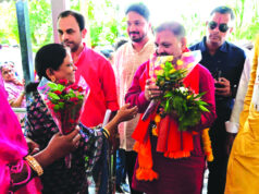 रेल परियोजना की स्वीकृति पर खैरागढ़ में सांसद संतोष पाण्डेय का भव्य नागरिक अभिनंदन….