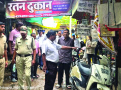 आयुक्त मरकाम व यातायात प्रभारी ने गोल बाजार और फल मार्केट का किया पैदल निरीक्षण…