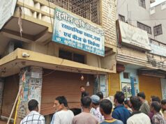 छुईखदान में पुलिस गश्त पर उठे गंभीर सवाल: बीच शहर दुकान का शटर उठाते रहे चोर, पुलिस को भनक तक नहीं…