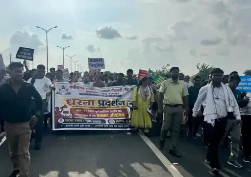 नियुक्ति के इंतजार में अतिथि व्याख्याताओं का प्रदर्शन, डेढ़ महीने से आदेश नहीं मिलने पर प्रदेशभर के अतिथि व्याख्याताओं ने मंत्रालय का किया घेराव…