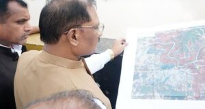 बस्तर के बाढ़ प्रभावित क्षेत्रों में पहुंचे मुख्यमंत्री श्री विष्णु देव साय, प्रभावित परिवारों से मिलकर जाना हाल