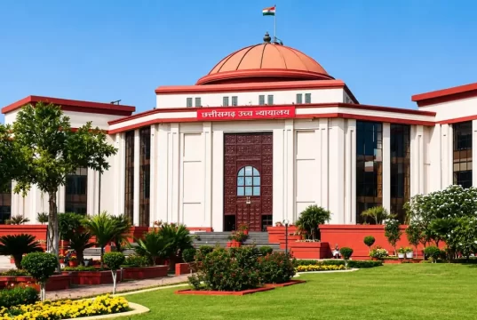 छत्तीसगढ़ सरकार को हाईकोर्ट का निर्देश: बाइक स्टंट और हाईवे पर बर्थडे मनाने से रोकने के लिए बनाएं विशिष्ट गाइडलाइन…
