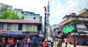 गणेशोत्सव से पहले बिजली तारों के मकडज़ाल से मुक्त होगा शहर, सिनेमा लाइन में दिनभर थमी रही आवाजाही…