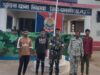धमतरी में बदहाल व्यवस्था: उफनते नाले को खाट पर मरीज लादकर पार करने को मजबूर ग्रामीण, पुल निर्माण की उठी मांग…