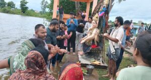 10 दिनों की भक्ति के बाद गणपति बप्पा को दी विदाई, जयकारों और आतिशबाजी के बीच हुआ विसर्जन