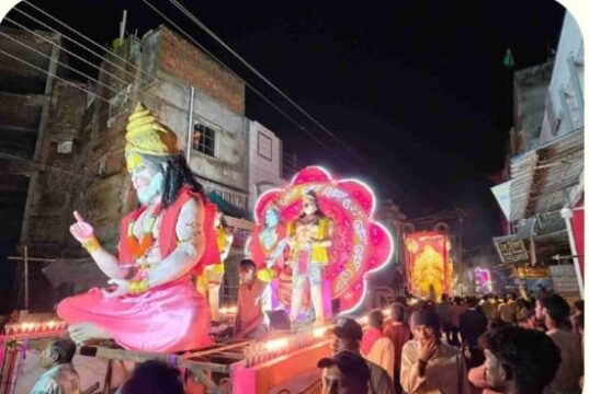 संगीत नगरी खैरागढ़ में चौथे वर्ष निकली भव्य गणेश विसर्जन झांकी : 16 समितियां हुईं शामिल; गरूड़ का घमंड, सती दहन से रामसेतु और शिव बारात ने मोहा मन…