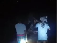 खाट बनी एंबुलेंस! सड़क-पुल के अभाव में नदी पार कर गर्भवती को पहुंचाया अस्पताल, जच्चा-बच्चा सुरक्षित…