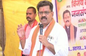 उपमुख्यमंत्री श्री विजय शर्मा ने ग्राम लोहझरी में ग्रामीणों के बीच बैठकर किया सीधा संवाद’