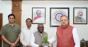 विधानसभा अध्यक्ष डॉ. रमन सिंह के मार्गदर्शन में राजनांदगांव के रेलवे विकास कार्यों की महत्वपूर्ण समीक्षा बैठक संपन्न…