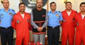 राज्यपाल श्री रमेन डेका से एयर ऑफिसर कमांडिंग श्री नंदा कुमार बाला ने की सौजन्य भेंट