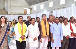 : सेवा संकल्प अभियान के तहत कबीरधाम में निकली भव्य सेवा ज्योति यात्रा, उप मुख्यमंत्री श्री विजय शर्मा हुए शामिल