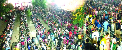 मां पाताल भैरवी सिद्धपीठ बर्फानी आश्रम में 30 हजार से अधिक पीडि़तों को बंटा जड़ी-बूटियुक्त खीर प्रसाद…
