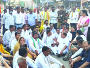 डोंगरगांव पुलिस के खिलाफ कांग्रेस ने खोला मोर्चा….