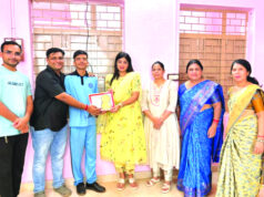 गुजराती स्कूल की छात्रा सिद्धि सेन ने जिला स्तरीय भाषण प्रतियोगिता में लहराया परचम, राज्य स्तर के लिए चयनित…