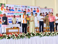 बस्तर में ‘आयरन लेडी’ के रूप में पहचानी जाने वाली उप संचालक वैशाली मरडवार सम्मानित…
