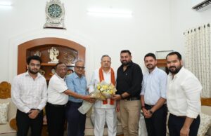अघोषित बिजली कटौती से राजनांदगांव के उद्योगों पर गहराया संकट, 1 लाख परिवारों की आजीविका पर असर इंडस्ट्रियल एसोसिएट्स ने विद्युत वितरण कंपनी को सौंपा ज्ञापन; 50 लाख मुर्गियों की जान खतरे में, करोड़ों के नुकसान की आशंका…